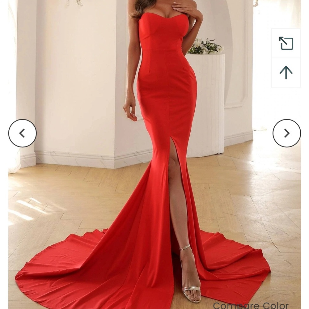 RED STRAPLESS PROM DRESS WITH SLIT